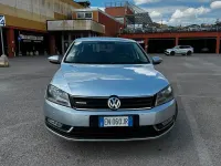 Usata VW Passat 105 CV (77 kW) 2012 Grigio Berlina