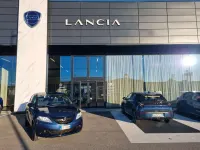 Usata Lancia Ypsilon S 70 CV (51 kW) 2024 Blu/azzurro Utilitaria