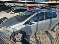 Usata Fiat Grande Punto Dynamic 65 CV (47 kW) 2007 Grigio metallizzato Utilitaria