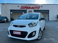 Usata Kia Picanto Style 69 CV (50 kW) 2012 Bianco Utilitaria