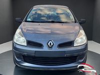 Usata Renault Clio II Luxe 75 CV (55 kW) 2006 Grigio Berlina