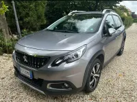 Usata Peugeot 2008 Allure 110 CV (80 kW) 2018 Argento SUV