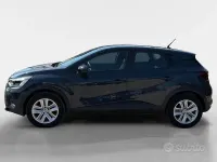 Usata Renault Captur Equilibre 101 CV (74 kW) 2023 Blu/azzurro SUV