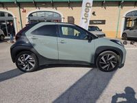 Usata Toyota Aygo X Lounge 72 CV (52 kW) 2025 Verde SUV