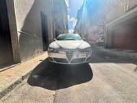Second-hand Alfa Romeo 147 120 CP (88 kW) 2006 Gri Hatchback