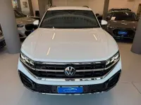 Usata VW Touareg R-line 231 CV (169 kW) 2024 Bianco oryx white perlato SUV