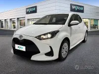 Usata Toyota Yaris Hybrid Active 116 CV (85 kW) 2025 Bianco Berlina