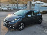Usata Peugeot 208 Allure 75 CV (55 kW) 2017 Grigio Utilitaria