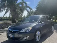 Usata Opel Astra Cosmo 110 CV (80 kW) 2011 Grigio Station wagon