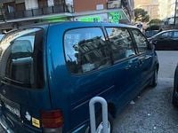 Usata Nissan Serena 75 CV (55 kW) 1996 Verde Monovolume