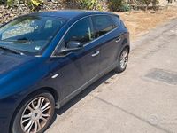 Usata Lancia Delta 90 CV (66 kW) 2010 Blu Utilitaria