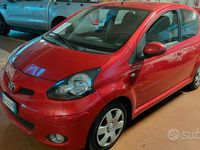 Usata Toyota Aygo Edition 68 CV (50 kW) 2010 Rosso Utilitaria
