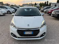 Usata Peugeot 208 Allure 75 CV (55 kW) 2017 Bianco Utilitaria