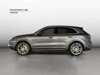 Usata Porsche Cayenne 462 CV (339 kW) 2019 Grigio quarzite SUV