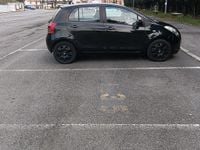Usata Toyota Yaris Sol 69 CV (50 kW) 2007 Nero Utilitaria