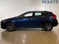 Usata Volvo V40 Kinetic 114 CV (83 kW) 2015 Blu/azzurro Utilitaria