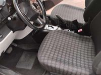 Usata Toyota iQ 68 CV (50 kW) 2012 Bianco Utilitaria