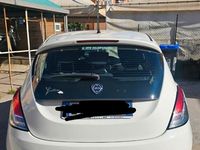 Usata Lancia Ypsilon 69 CV (50 kW) 2015 Utilitaria