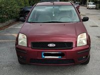Usata Ford Fusion 68 CV (50 kW) 2004 Utilitaria