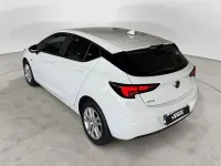Usata Opel Astra Business Elegance 110 CV (80 kW) 2021 Bianco Utilitaria