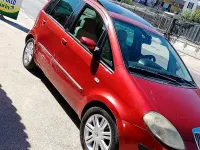 Usata Lancia Musa 90 CV (66 kW) 2007 Rosso Monovolume