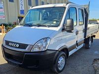 usata Iveco Daily Doppia cabina cassone fisso perfetto