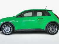 Nuova Renault 5 E-Tech Evolution 89 kW (122 CV) 2025 Verde Berlina