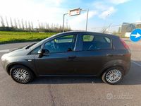 Usata Fiat Grande Punto Active 77 CV (56 kW) 2008 Grigio Utilitaria