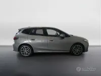 Usata BMW 218 Active Tourer Performance 150 CV (110 kW) 2023 Grigio fumo met. Monovolume