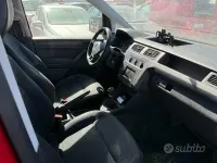 Usata VW Caddy 110 CV (80 kW) 2016 Rosso Monovolume