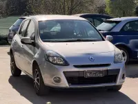 Usata Renault Clio II 75 CV (55 kW) 2011 Argento Berlina