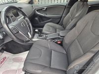 Usata Volvo V40 CC Business Edition 120 CV (88 kW) 2018 Bianco Station wagon