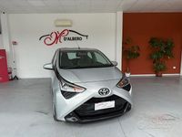 Usata Toyota Aygo Cool 72 CV (52 kW) 2020 Grigio Utilitaria