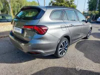 Usata Fiat Tipo 120 CV (88 kW) 2018 Grigio Monovolume