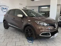 Usata Renault Captur 90 CV (66 kW) 2015 Bronzo SUV