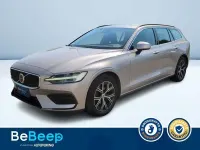 Usata Volvo V60 Core 163 CV (119 kW) 2022 Grigio metallizzato Station wagon
