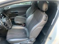 Usata Opel Corsa Edition 85 CV (62 kW) 2011 Bianco Berlina