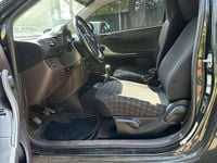 Usata Toyota iQ Sol 68 CV (50 kW) 2009 Nero Utilitaria