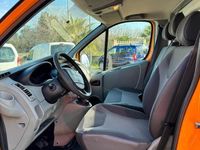 Usata Renault Trafic 115 CV (84 kW) 2012 Arancione Monovolume