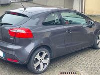 Usata Kia Rio 90 CV (66 kW) 2012 Grigio Utilitaria