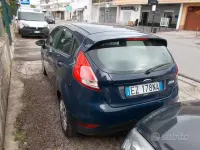 Usata Ford Fiesta 60 CV (44 kW) 2015 Blu Utilitaria