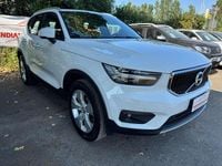 Usata Volvo XC40 Momentum 129 CV (94 kW) 2021 Bianco SUV