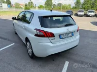 Usata Peugeot 308 Business-Line 131 CV (96 kW) 2021 Bianco Berlina