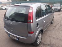 Usata Opel Meriva 101 CV (74 kW) 2003 Argento Monovolume