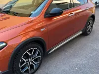 Usata Fiat Tipo Cross 131 CV (96 kW) 2022 Arancione Berlina