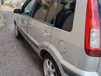 Usata Ford Fusion 68 CV (50 kW) 2007 Grigio Utilitaria