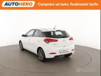 Usata Hyundai i20 84 CV (61 kW) 2016 Bianco Berlina