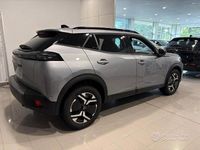 Usata Peugeot 2008 Allure 101 CV (74 kW) 2024 Grigio artense SUV