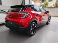 Usata Renault Captur Techno 101 CV (74 kW) 2025 Rosso SUV