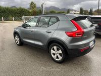Usata Volvo XC40 Business Edition 150 CV (110 kW) 2018 Giallo SUV